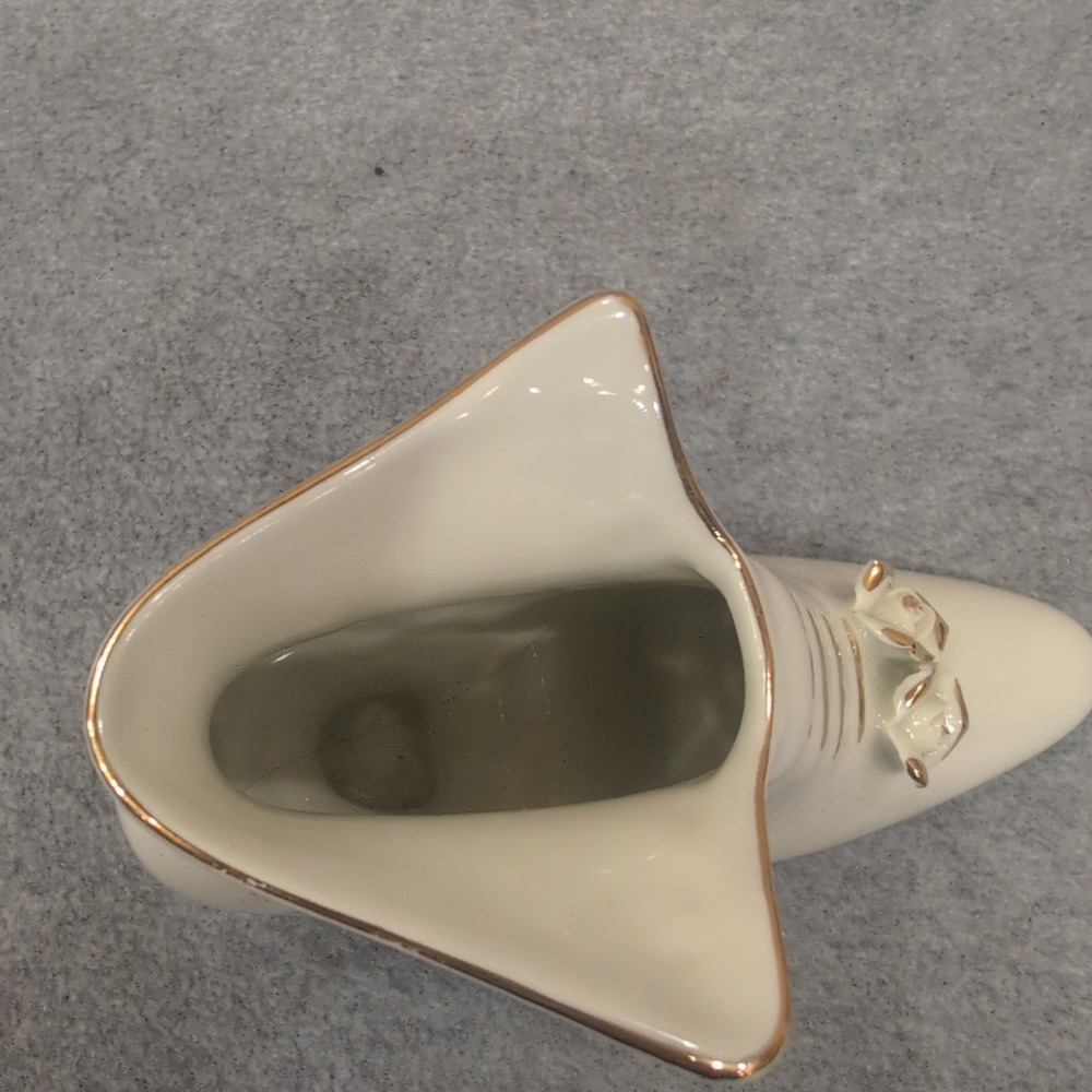 Formalities by Baum Bros White Ceramic Victorian Style Shoe Figurine Floral Rose - Picture 6 of 8